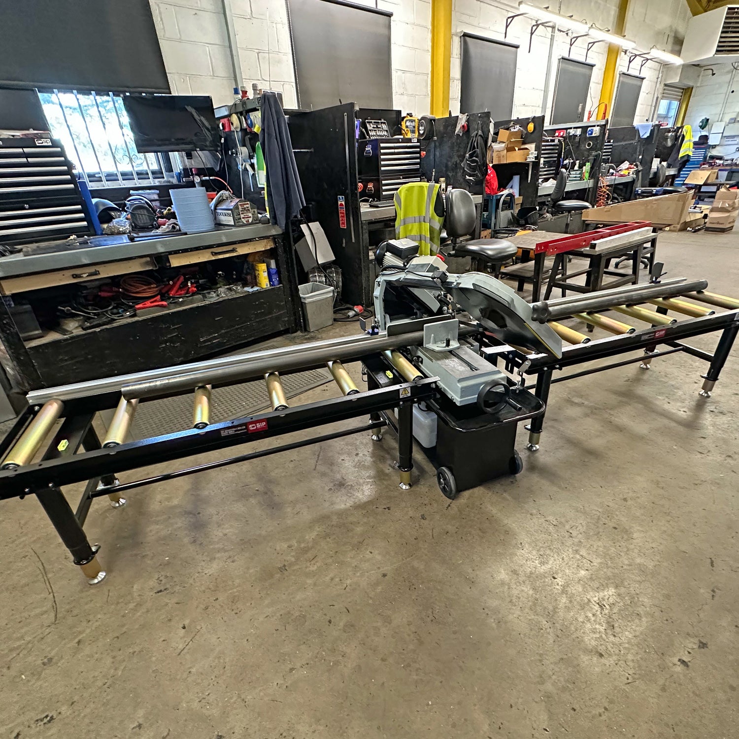 SIP Adjustable Roller Stand Table 1500mm x 400mm 400kg
