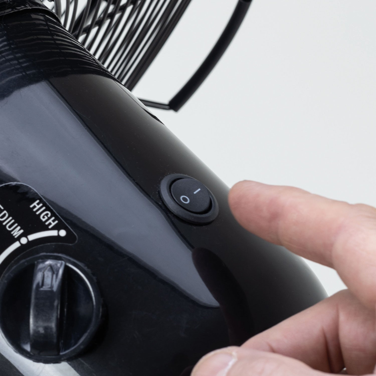 SIP 05633 18" Oscillating Pedestal Fan