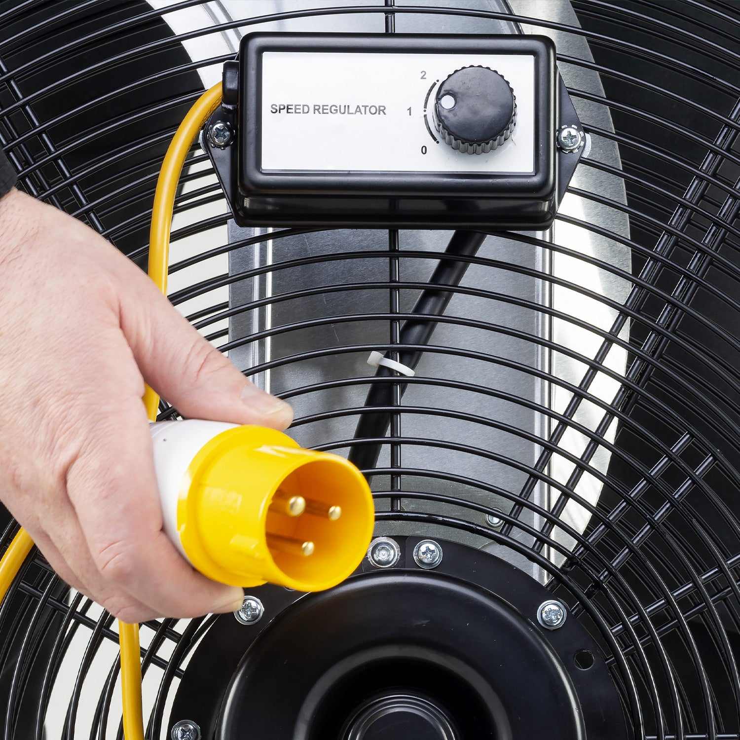 SIP 05640 30" 110v Heavy-Duty Drum Fan