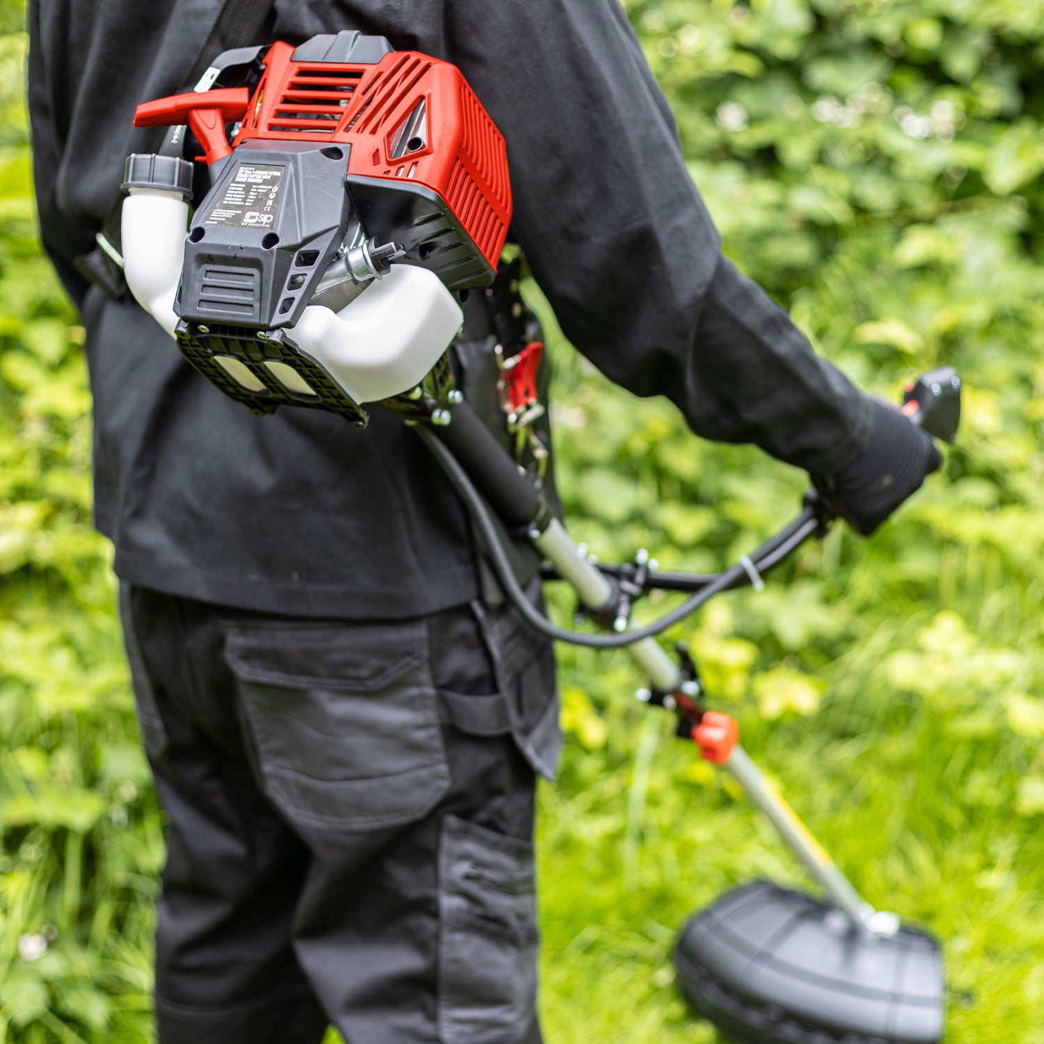 SIP 08230 31cc 4-Stroke Petrol Brush Cutter with Grass Trimmer