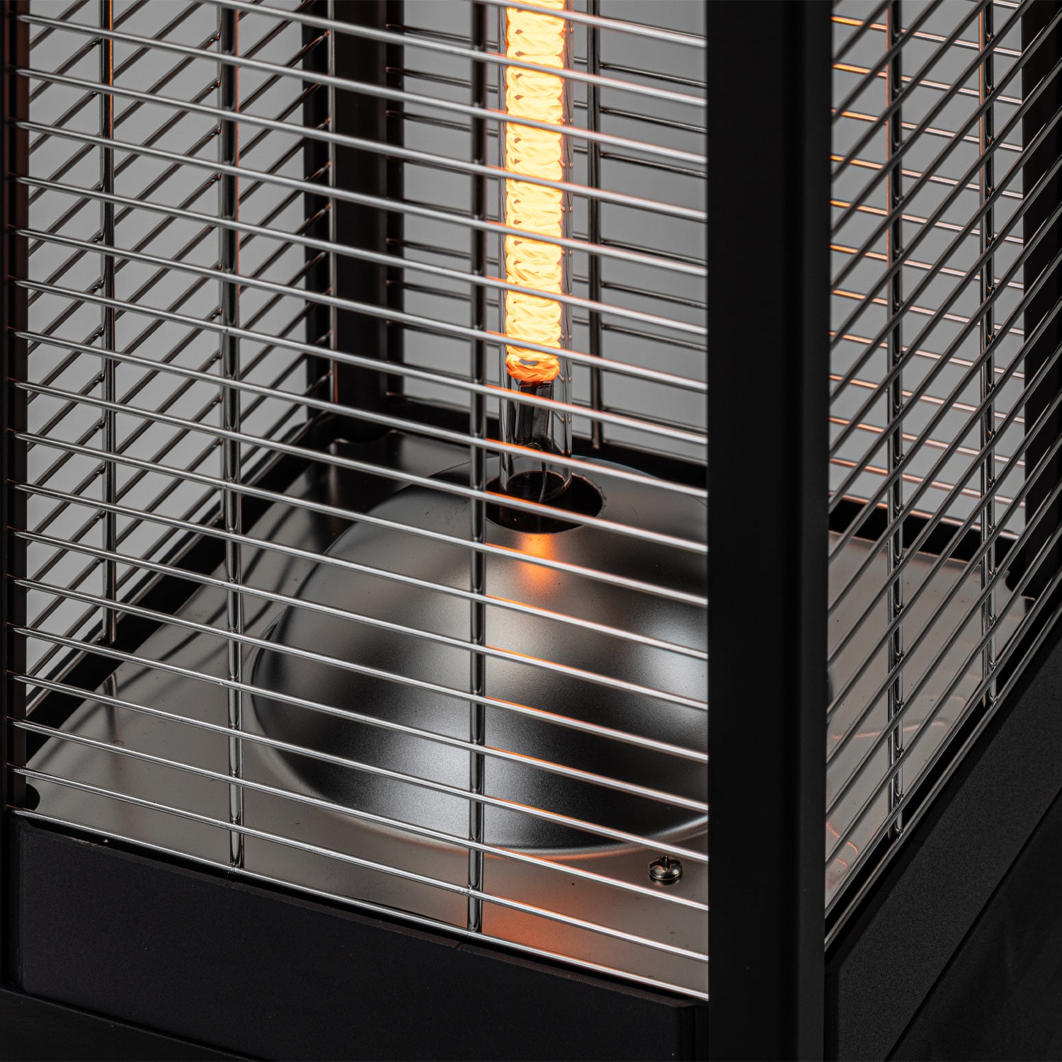 SIP 09588 Universal Freestanding Pyramid Heater