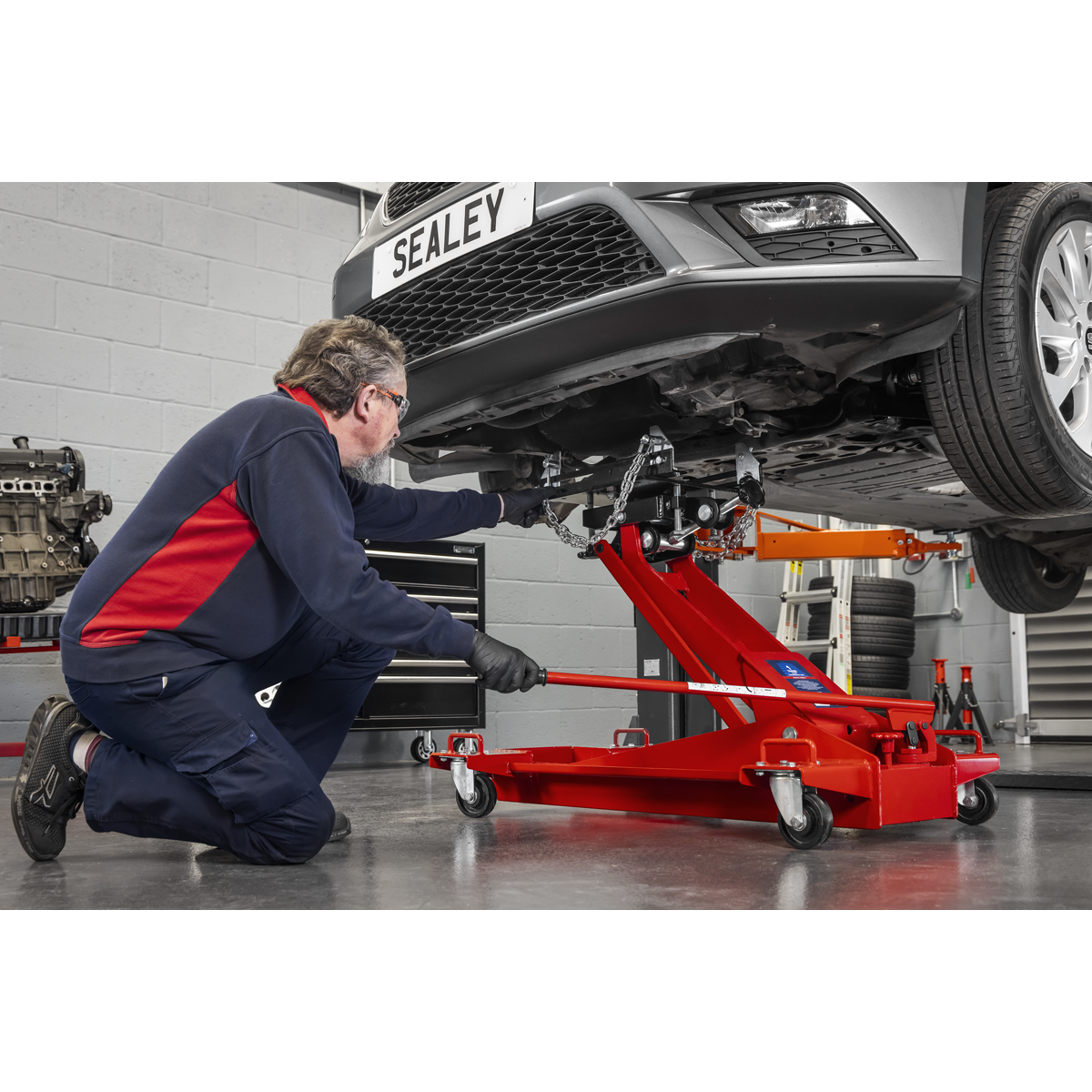 Sealey 1000E Transmission Jack 1tonne Floor