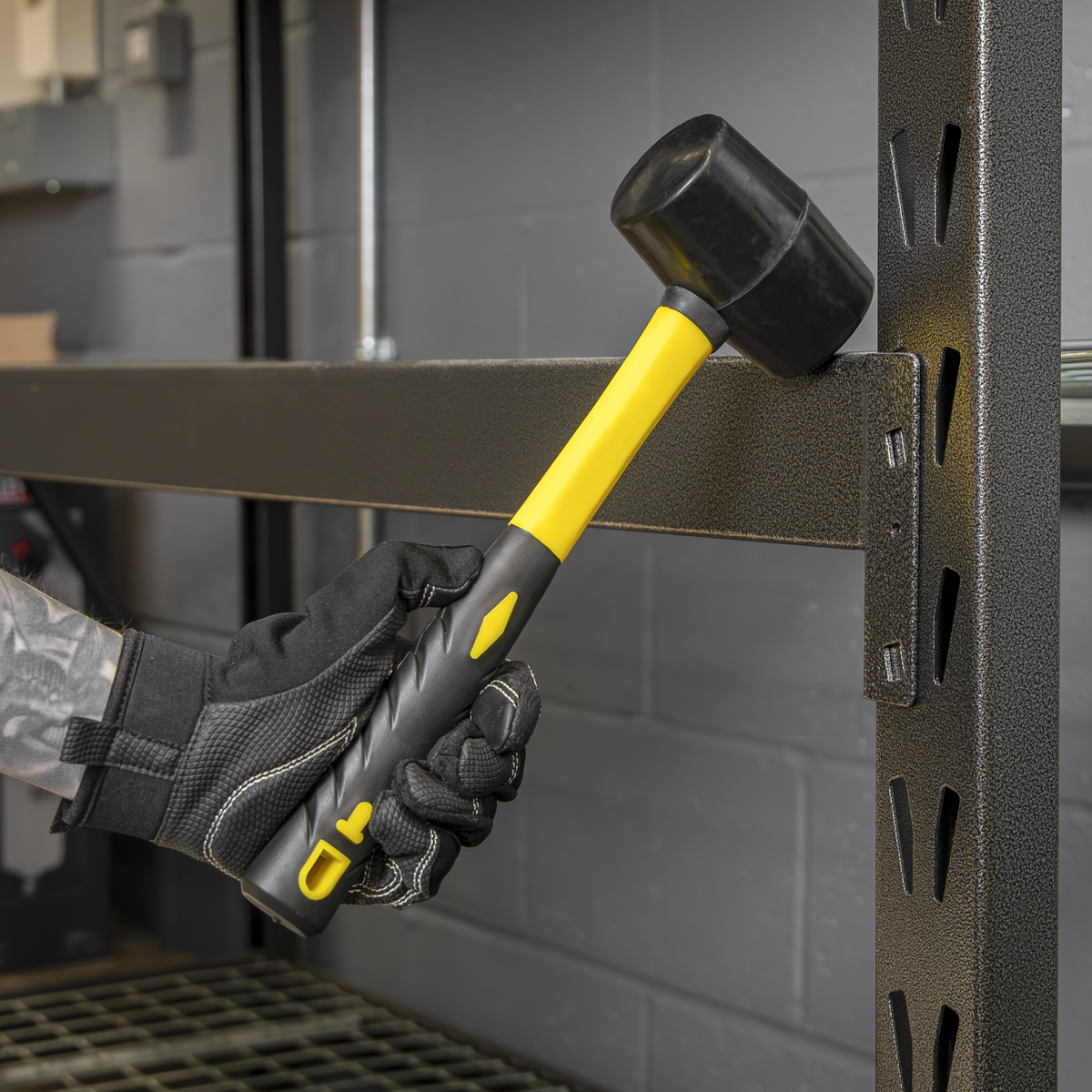 Sealey RMB100 Rubber Mallet 1lb with Fibreglass Shaft