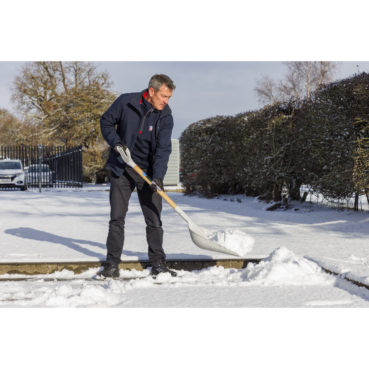Sealey SS02 General Purpose Shovel with 900mm Wooden Handle