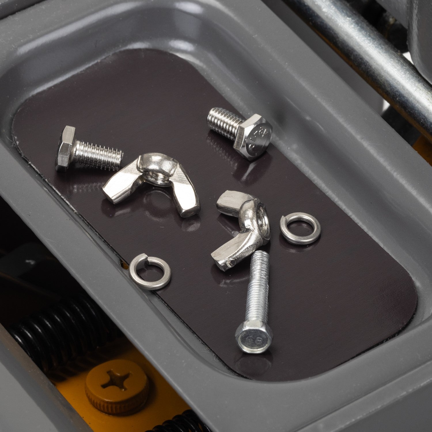 SIP 09714 WINNTEC +SERIES 3 Ton Low-Profile Trolley Jack