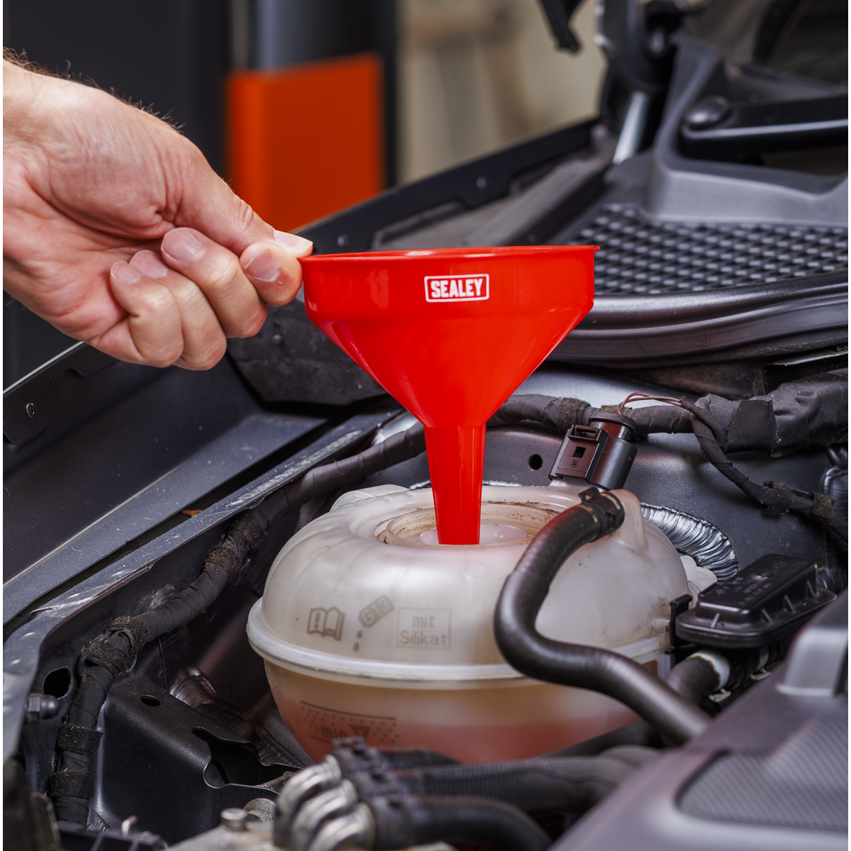 Sealey F1 Fixed Spout Funnel 120mm - Small