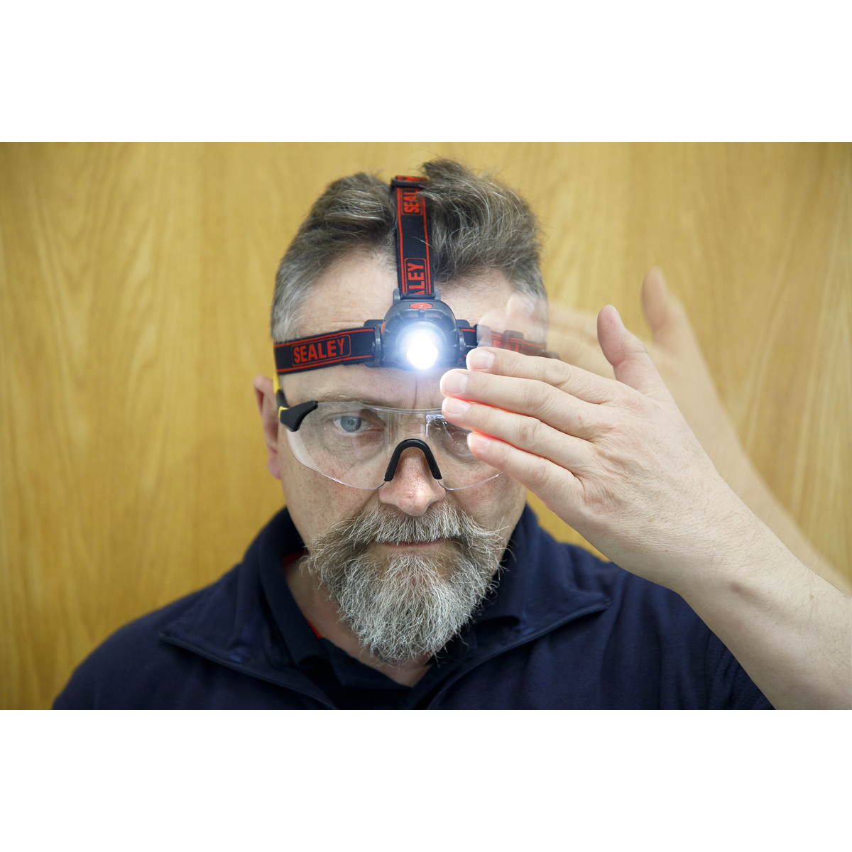 Sealey HT106LED Head Torch 3W CREE* LED Auto-Sensor Rechargeable
