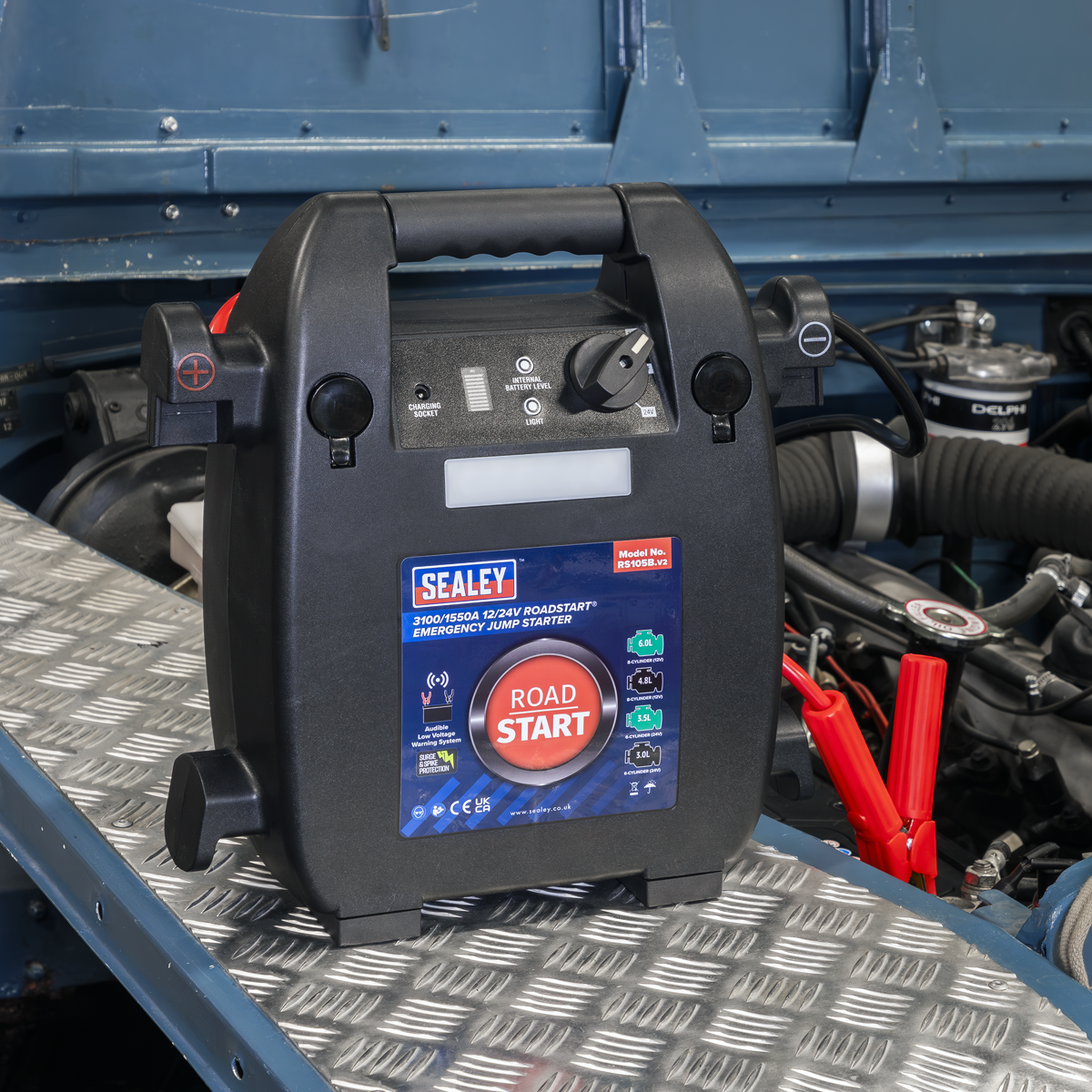 Sealey RS105B RoadStart Emergency Jump Starter 12/24V 6L 8 Cylinder