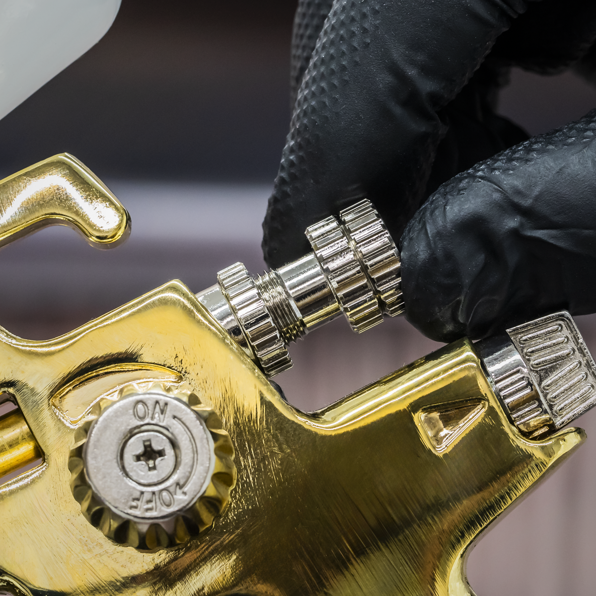 Sealey S701G Gravity Feed Spray Gun 1.4mm Set-Up Gold Series