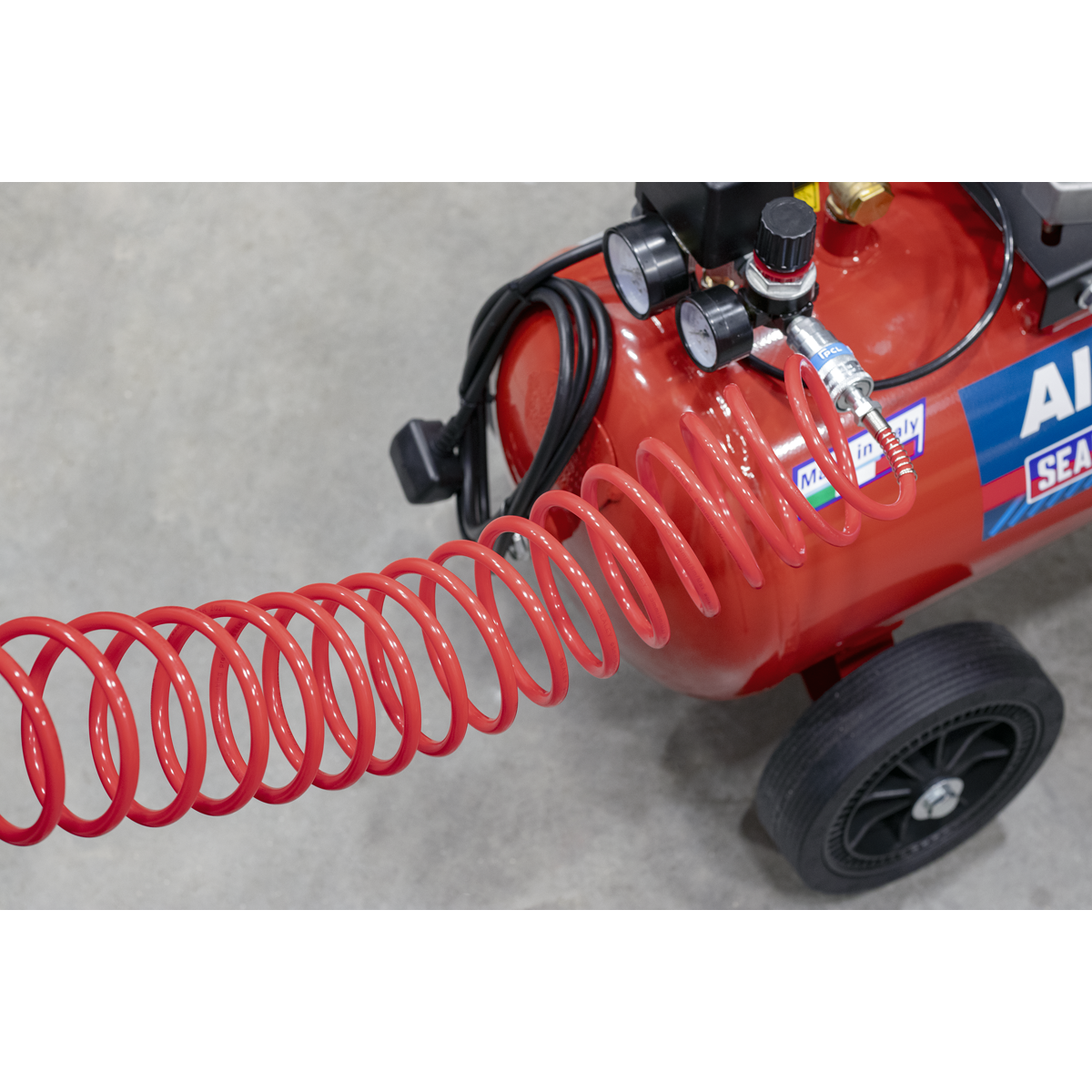 Sealey SA305 PE Coiled Air Hose 5m x 5mm with Couplings