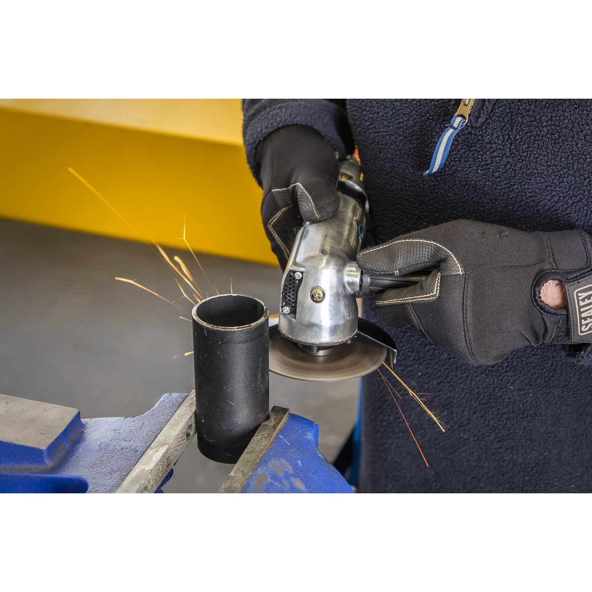Sealey SA44 Air Angle Grinder 100mm Heavy-Duty