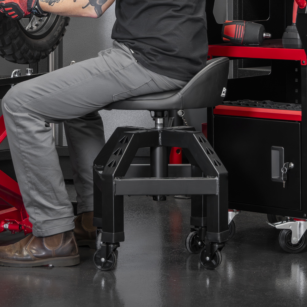 Sealey SCR03B Creeper Stool Pneumatic with Adjustable Height Swivel Seat & Back Rest