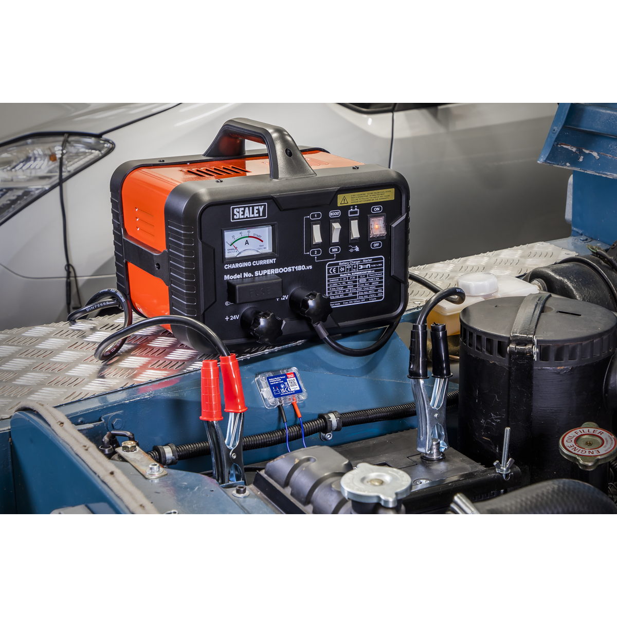 Sealey SUPERBOOST180 Starter/Charger 180/40Amp 12/24V 230V