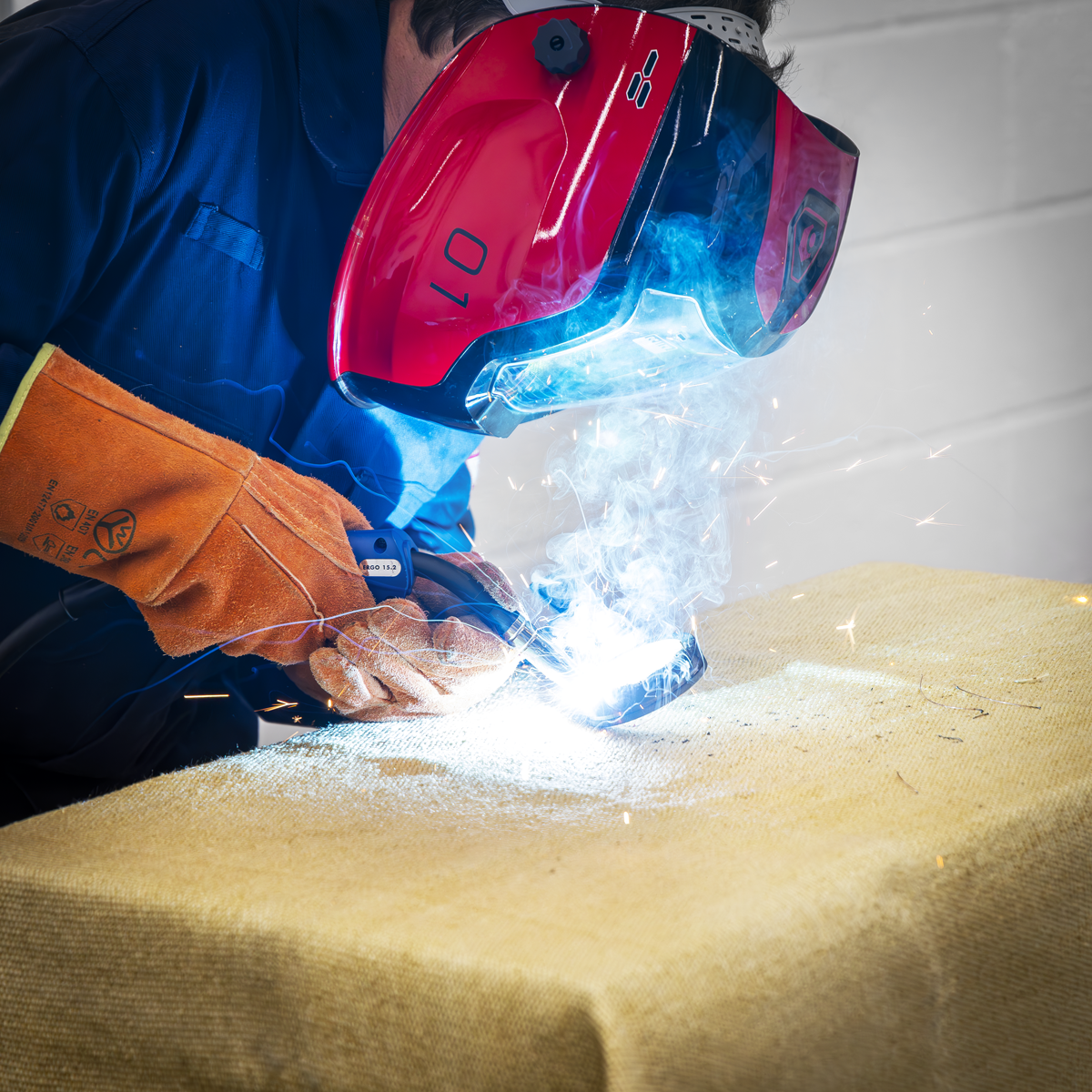 Sealey SUPERMIG200 Professional Gas/Gasless MIG Welder with Binzel Euro Torch 200A 230V