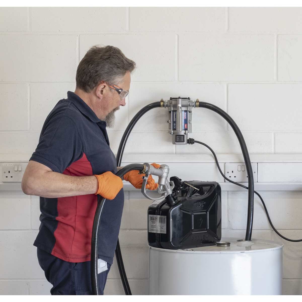 Sealey TP9624 Diesel/Fluid Transfer Pump Portable 24V