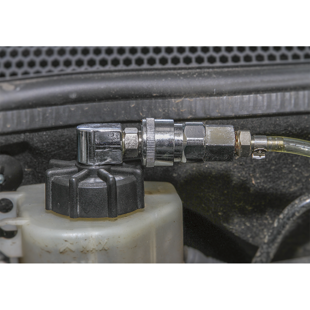 Sealey VS821 Pneumatic Brake & Clutch Bleeder 1.5L