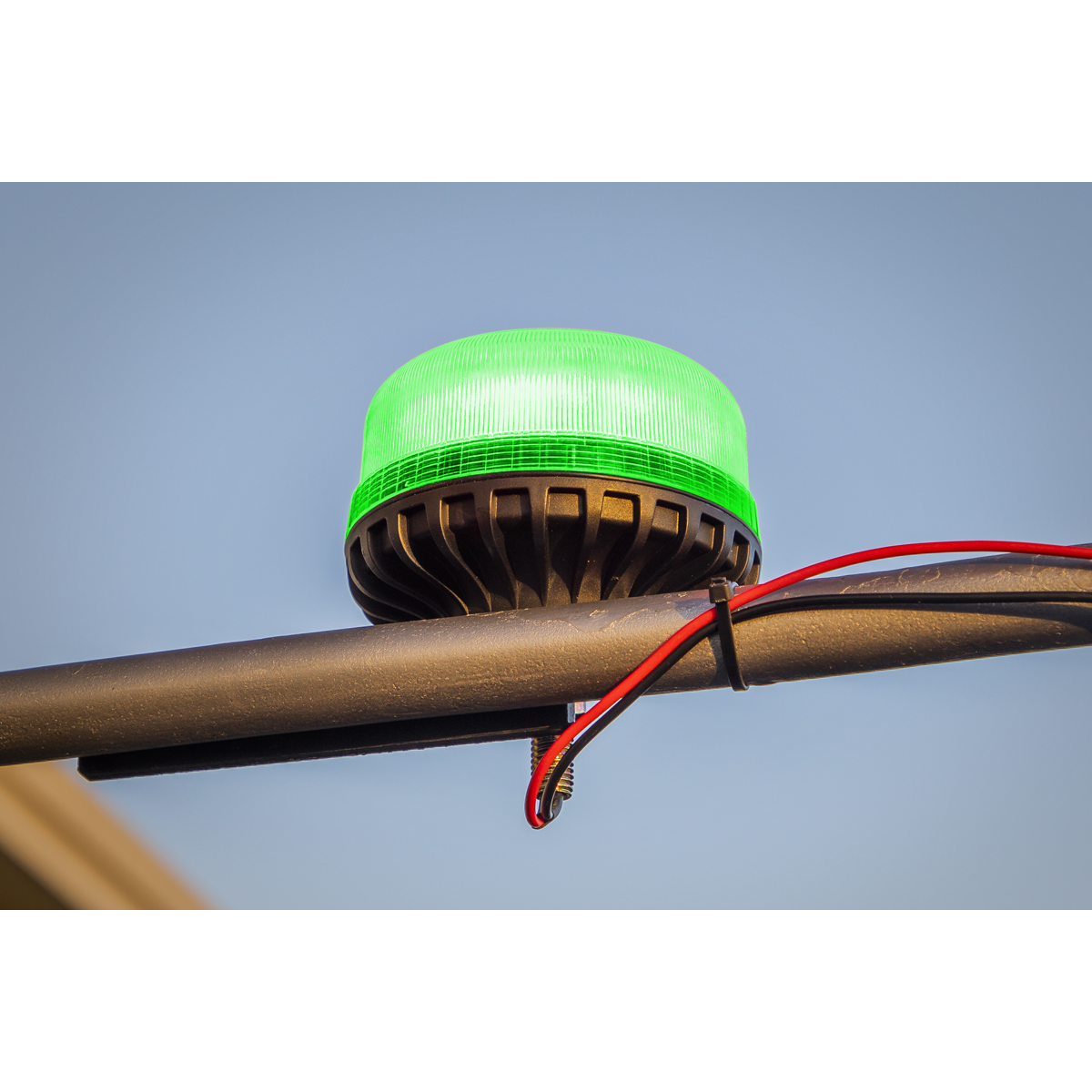 Sealey WB951LEDG Warning Beacon SMD LED 12/24V 12mm Bolt Fixing - Green
