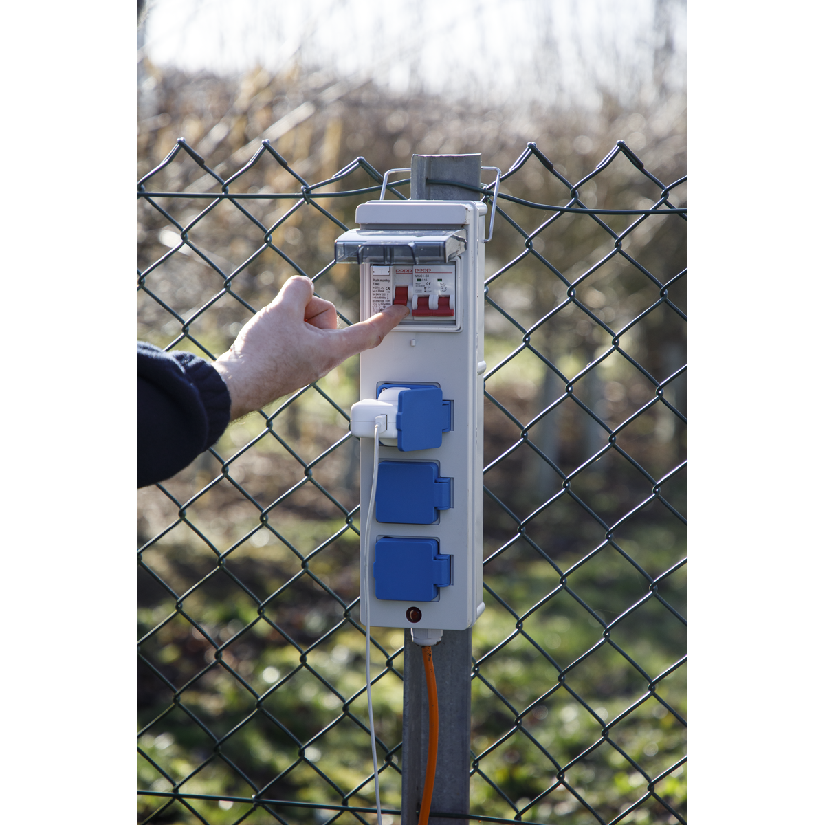Sealey WSC16133 Caravan & Camping Mains Unit with RCD 15m