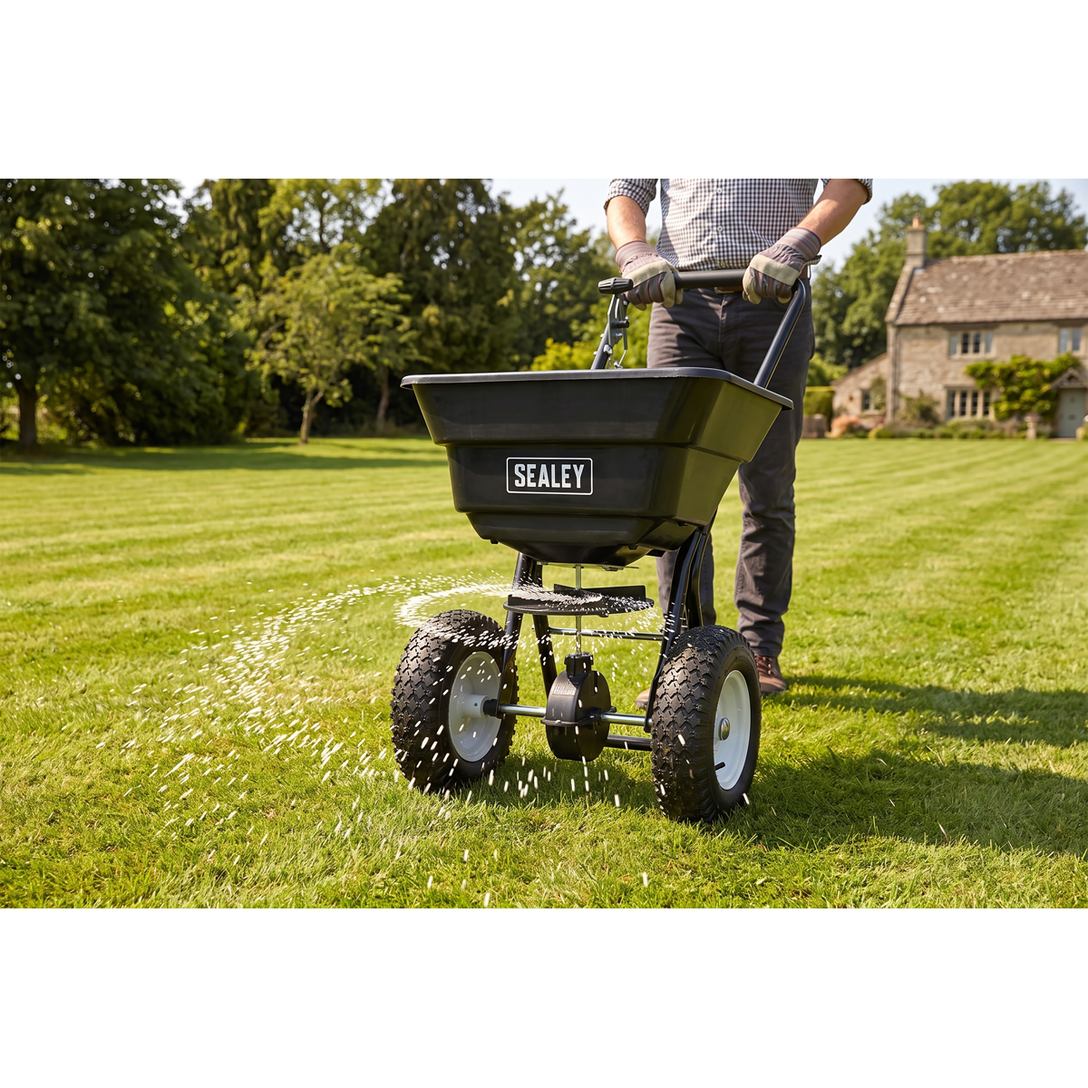 Sealey SPB37W Broadcast Spreader 37kg Walk Behind