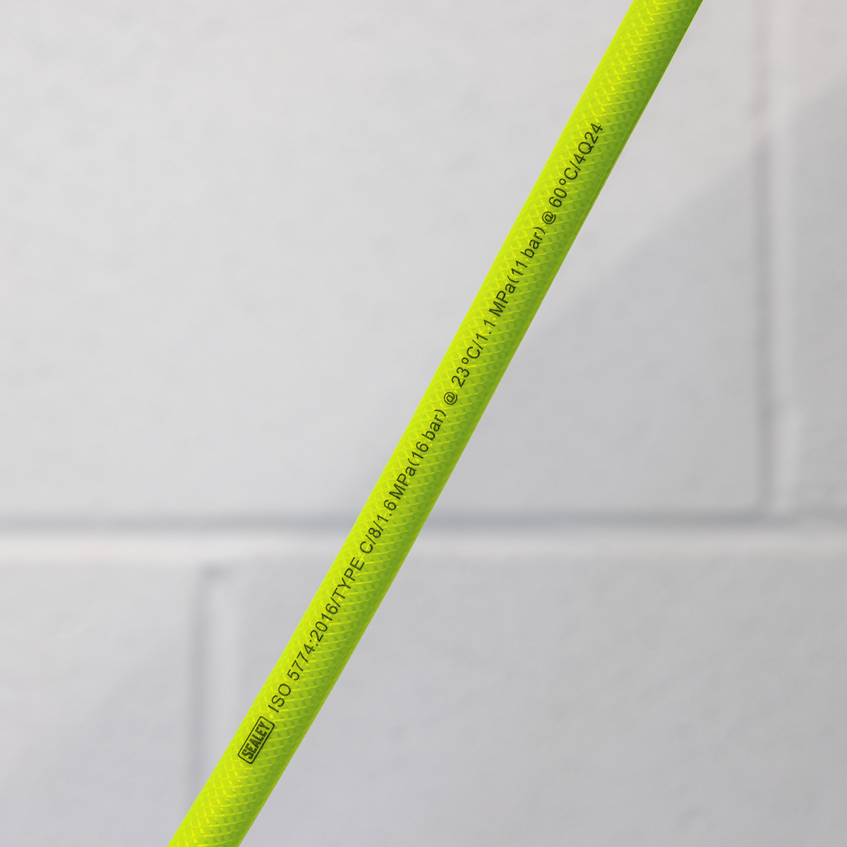 Sealey AHFC20 Air Hose High-Visibility 20m x 8mm with 1/4"BSP Unions