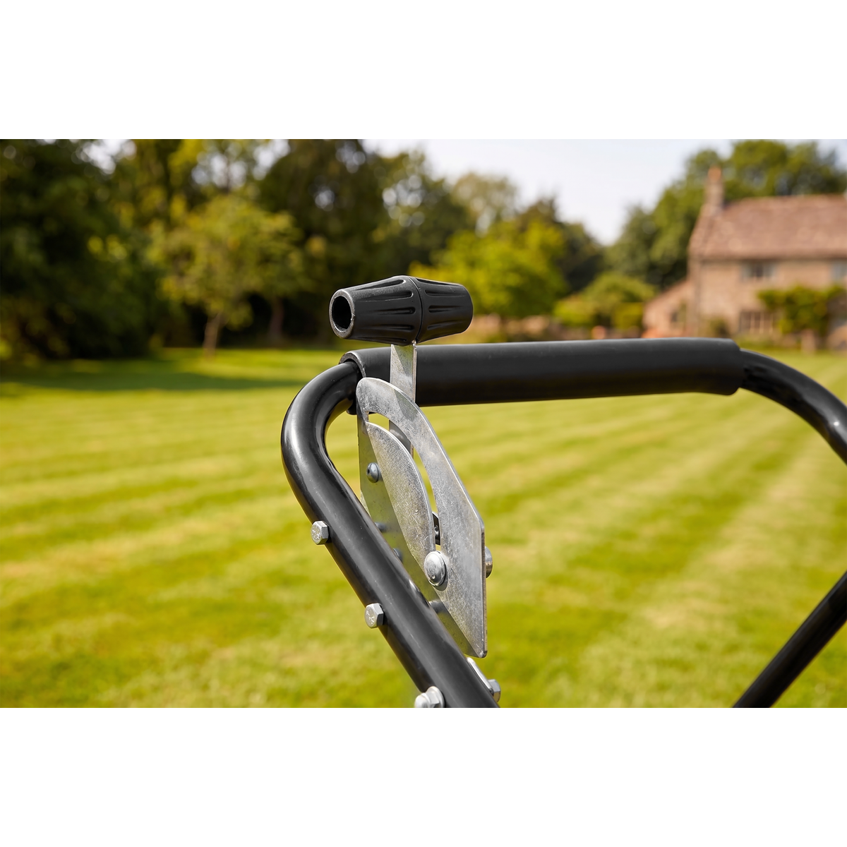 Sealey SPB37W Broadcast Spreader 37kg Walk Behind