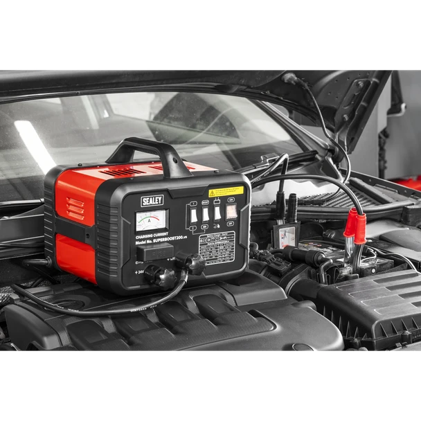Sealey SUPERBOOST200 12/24V Starter/Charger 200/45A 230V