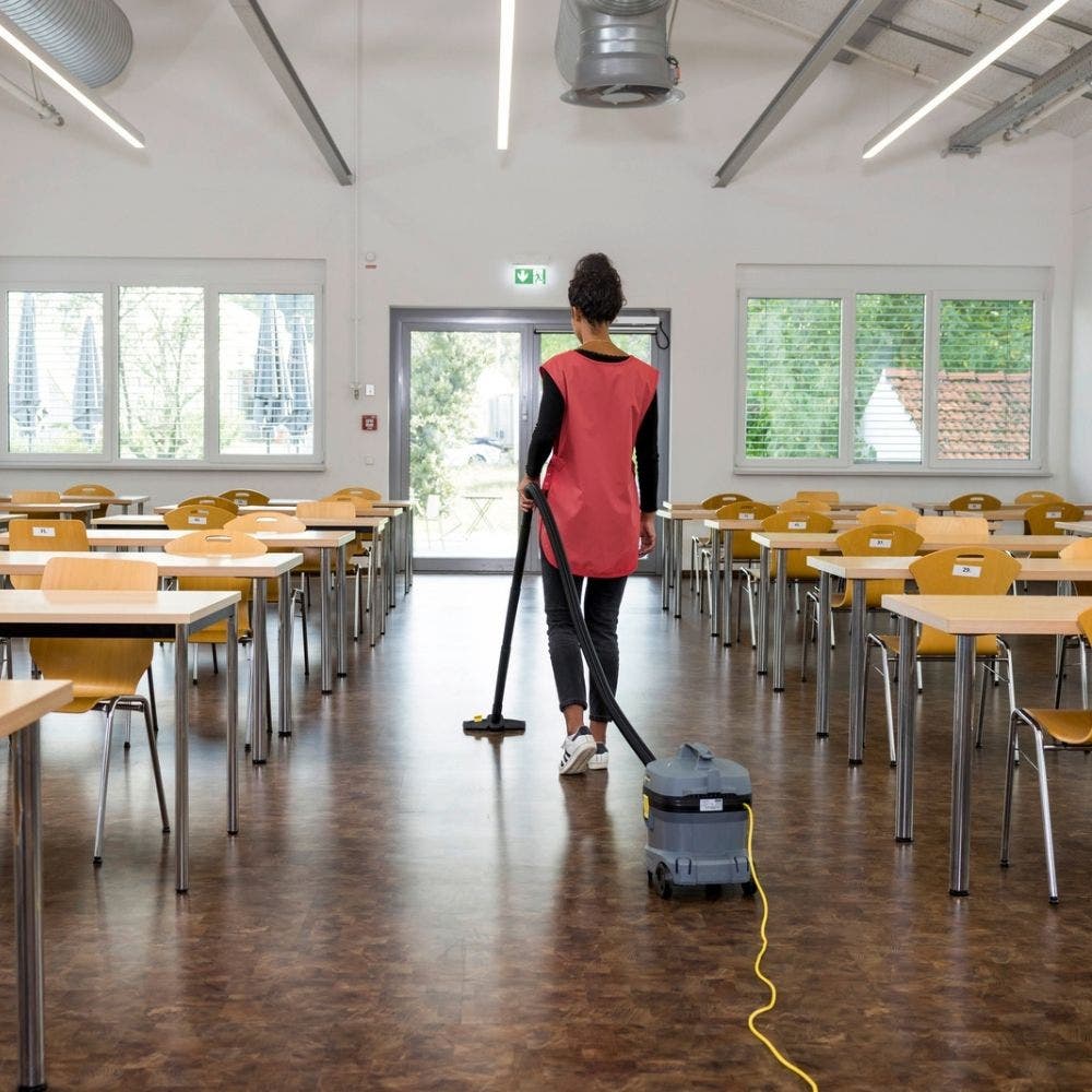 Karcher T 11/1 Classic Dry Vacuum Cleaner