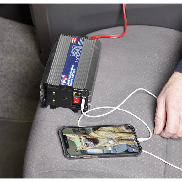 Sealey PI300 Power Inverter 300W 12V DC - 230V~50Hz