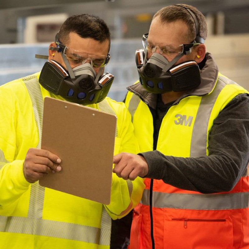 3M HF-802SD Secure Click Reusable Half Face Mask with Speaking Diaphragm - Medium