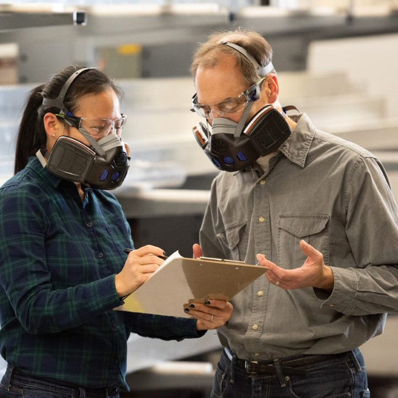 3M HF-802SD Secure Click Reusable Half Face Mask with Speaking Diaphragm - Medium