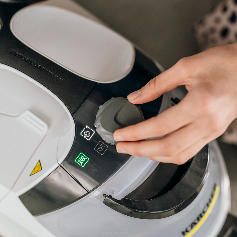 Karcher SC 5 EasyFix Iron Plug  Steam Cleaner