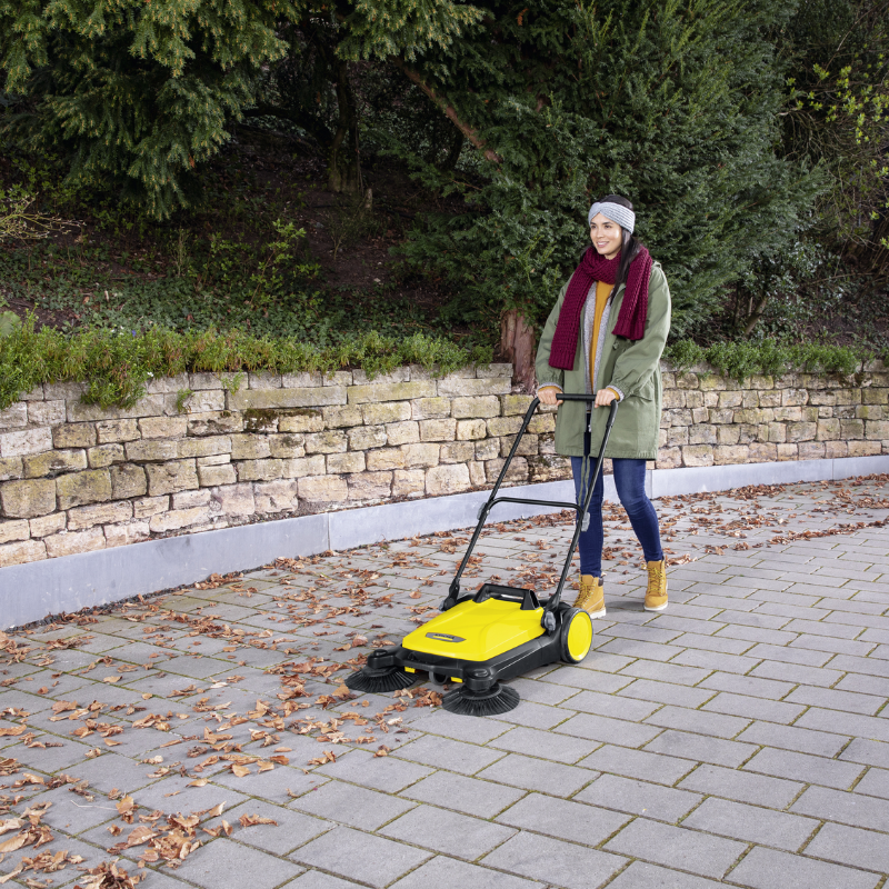 Karcher S4 Twin Push Sweeper