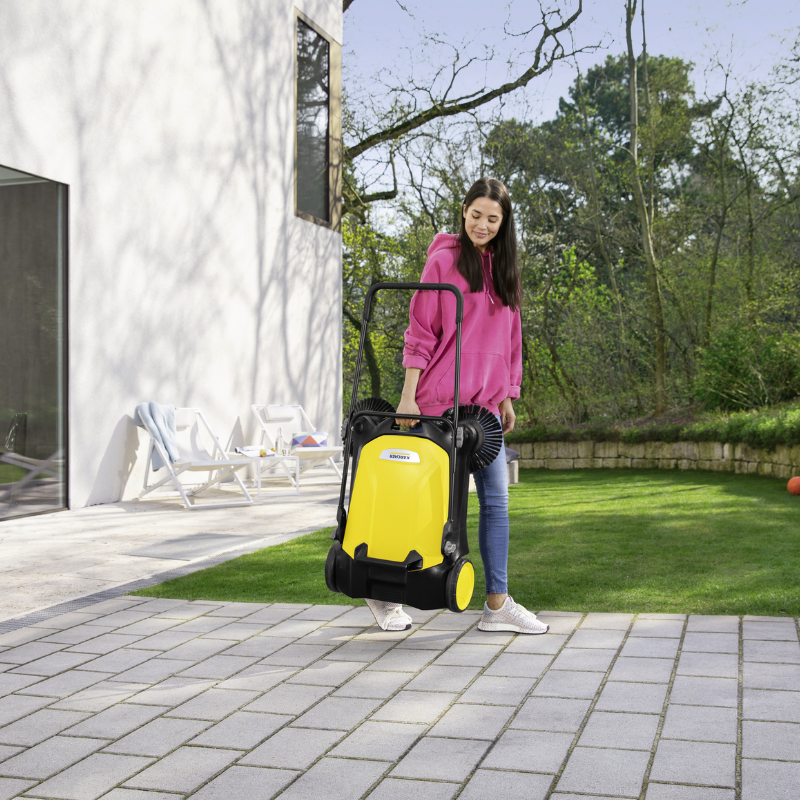Karcher S4 Twin Push Sweeper